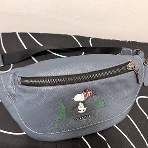 Coach snoopy crossbody